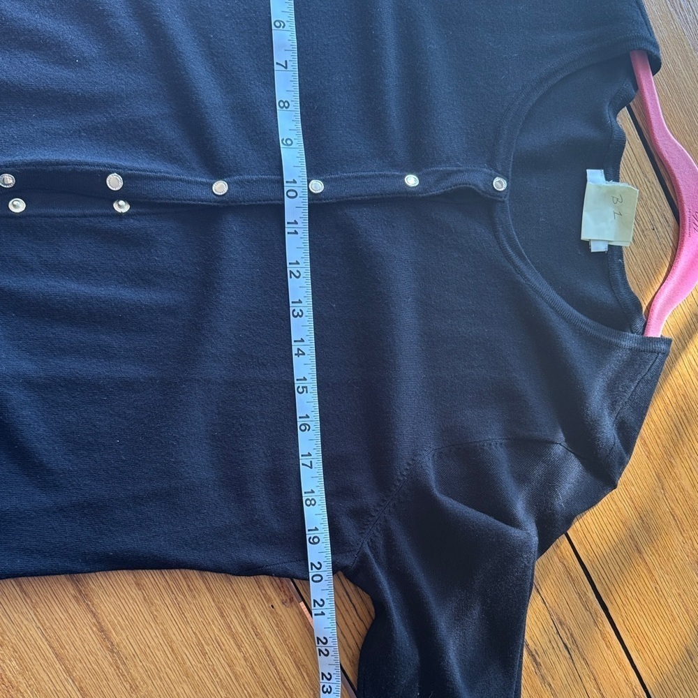 White House Black Market Black Cardigan silver snaps 70%Rayon 30%Nylon size L - Picture 6 of 6